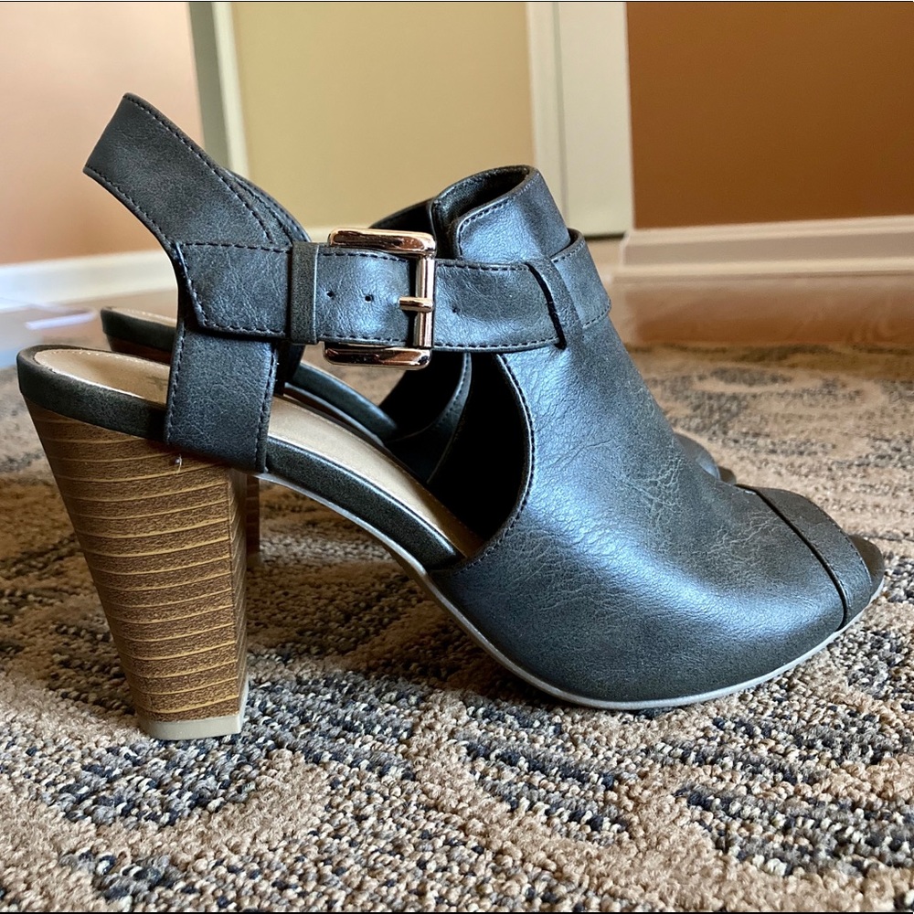 Dark Olive Shoe